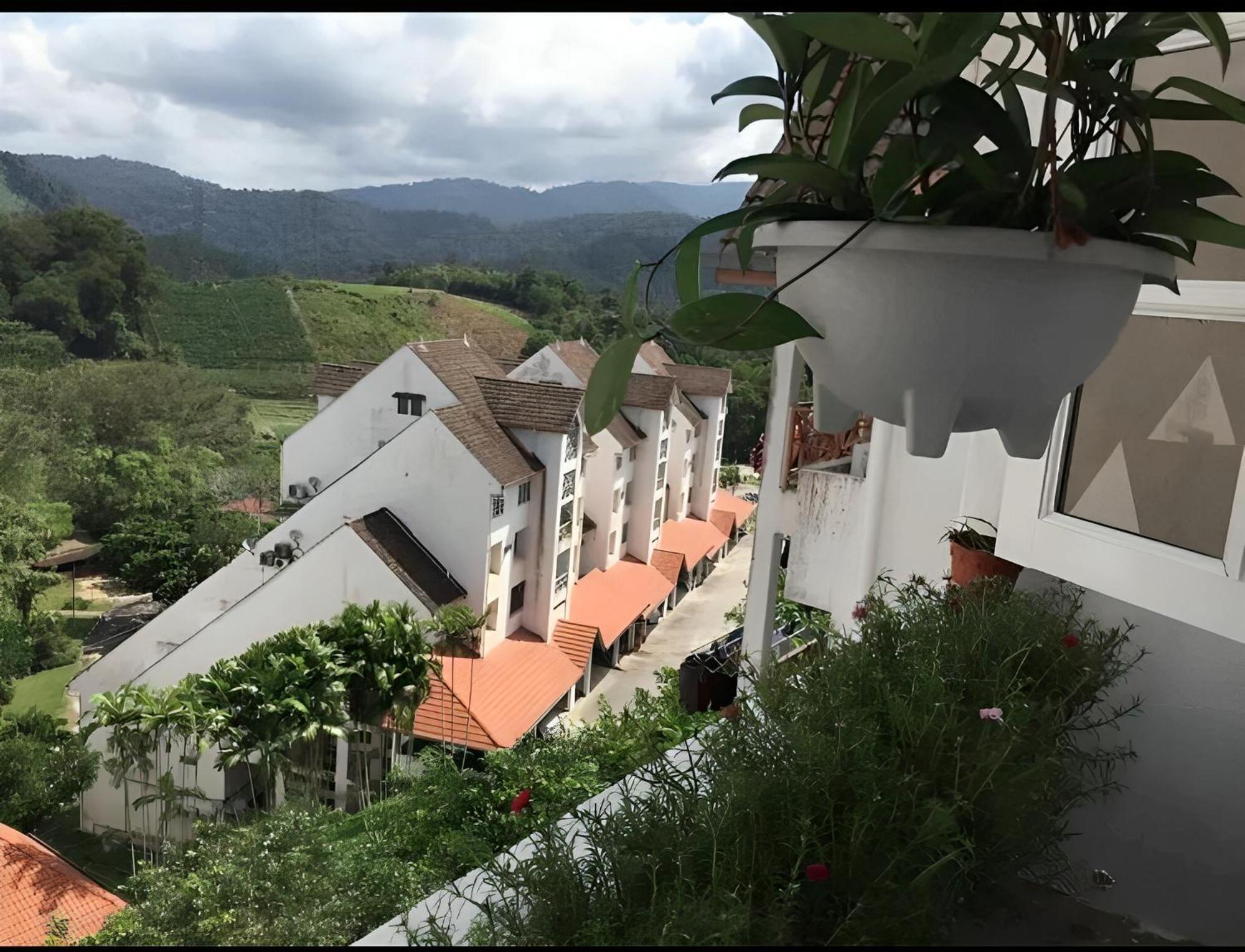 Bukit Tinggi Fuchsia Hillhomes Exterior photo