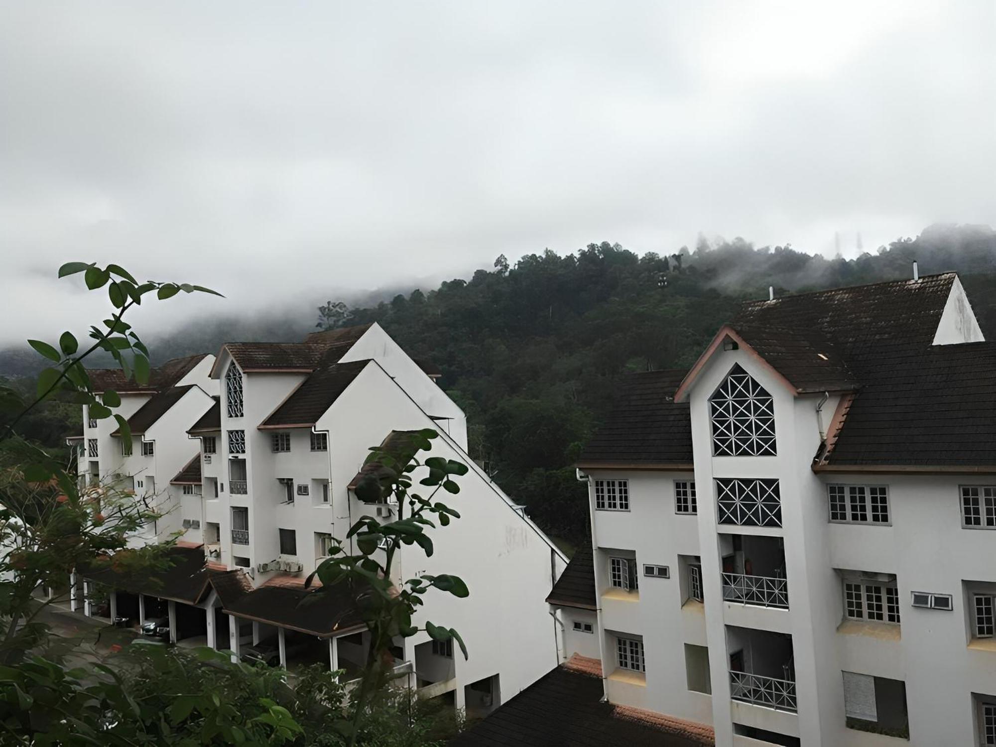 Bukit Tinggi Fuchsia Hillhomes Exterior photo